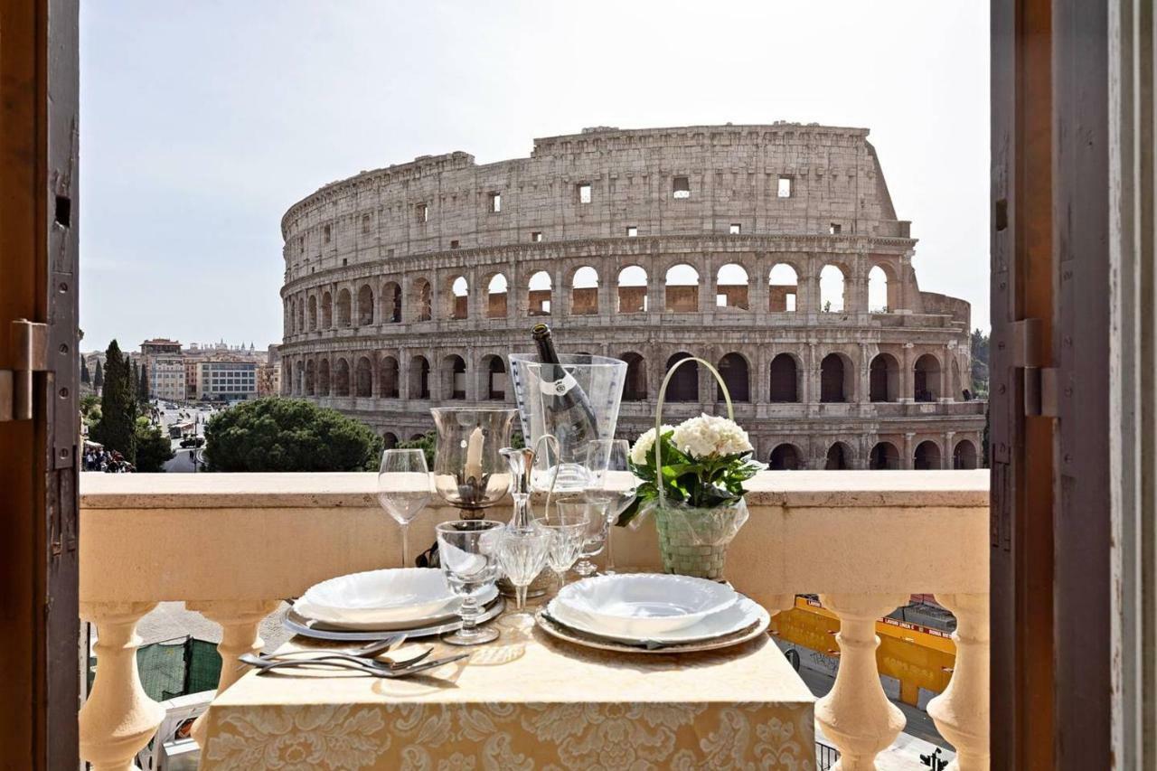 Jacuzzi In Front Of The Colosseum Daire Roma Dış mekan fotoğraf